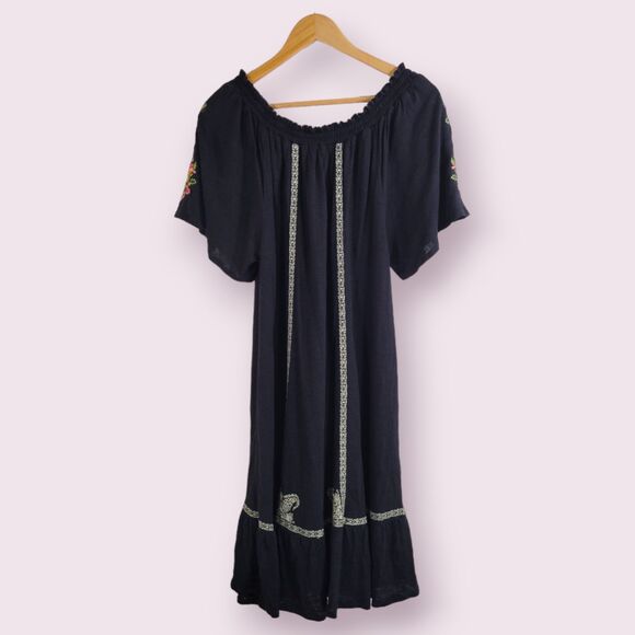 SUNDANCE Black Floral Path Dress Sz M Linen Embroidered Midi Off Shoulder Ruffle - Picture 12 of 12